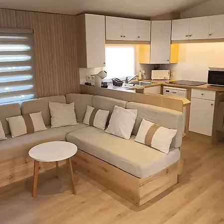 Mobile-home Confort 800m De La *