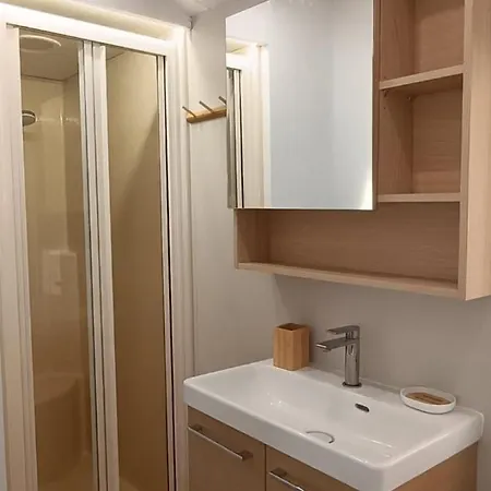 Mobile-home Confort 800m De La Camping