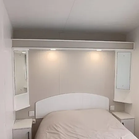 Camping Mobile-home Confort 800m De La Hyères