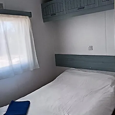 Mobile-home Confort 800m De La *